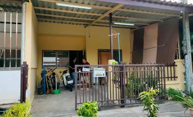 Casa adosada en venta de 2 habitaciones en Thanyaburi, Pathum Thani