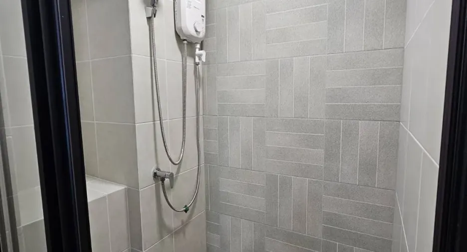 For rent 1 bed condo in Khlong Luang, Pathum Thani