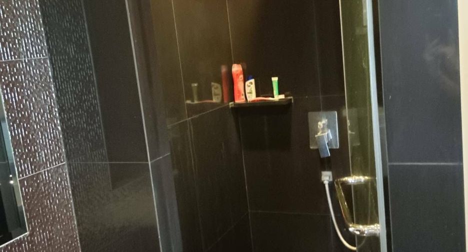 Продажа и аренда 1 кровать кондо в Кхлонг Тоеи, Бангкок