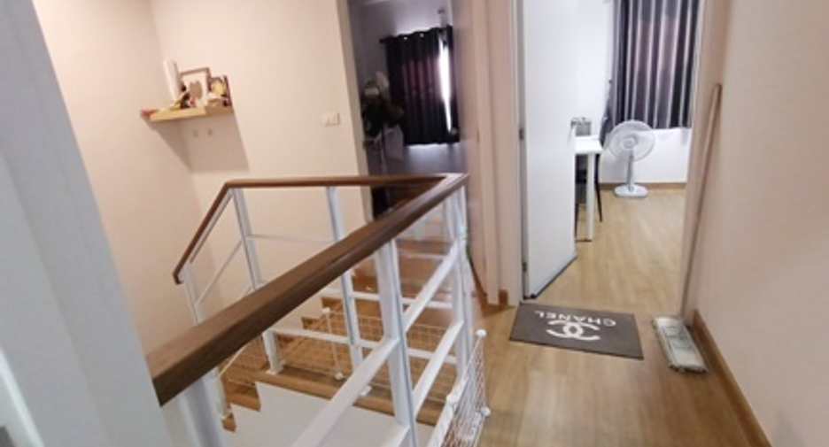 For sale 3 bedrooms townhouse in Sai Noi, Nonthaburi