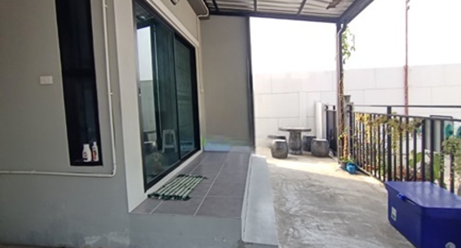 For sale 3 bedrooms townhouse in Sai Noi, Nonthaburi