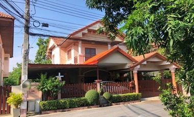 For sale 4 bedrooms house in Mueang Nonthaburi, Nonthaburi