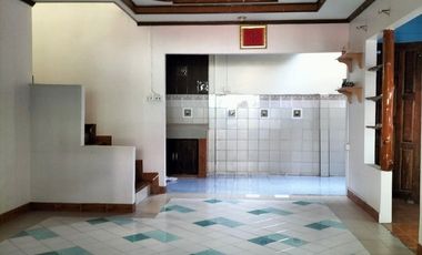 Casa adosada en venta de 3 habitaciones en Khlong Luang, Pathum Thani