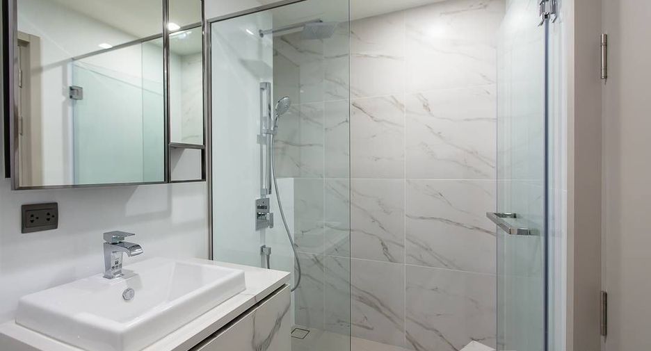 Condo en venta de 1 habitaciones en Phra Khanong, Bangkok