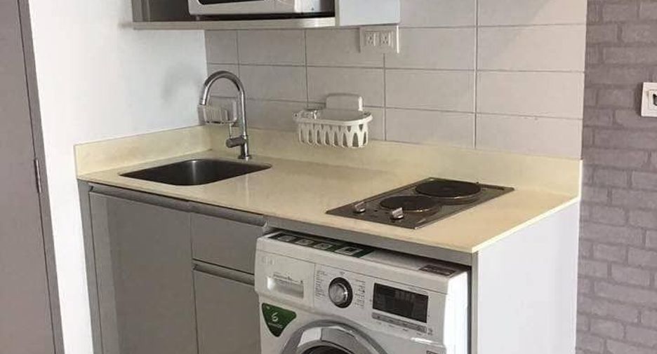 Wohnung zum Kauf mit Studio in Phra Khanong, Bangkok