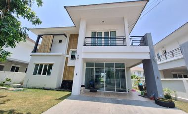 For sale 3 ベッドルーム house in Mueang Samut Sakhon, Samut Sakhon