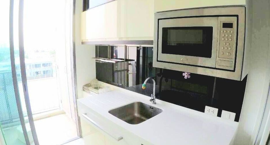 For sale 1 bed condo in Phra Khanong, Bangkok