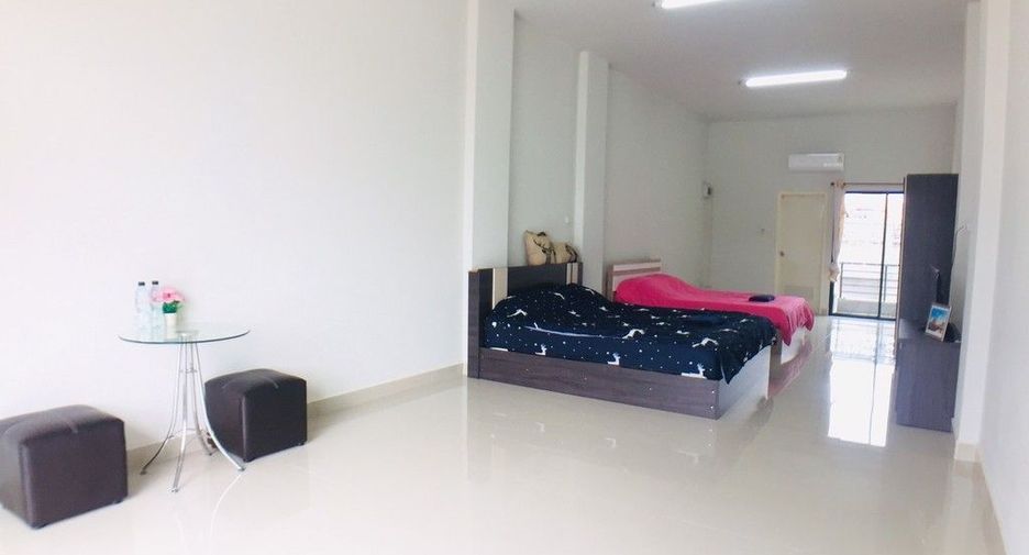 For sale studio condo in Mueang Pathum Thani, Pathum Thani