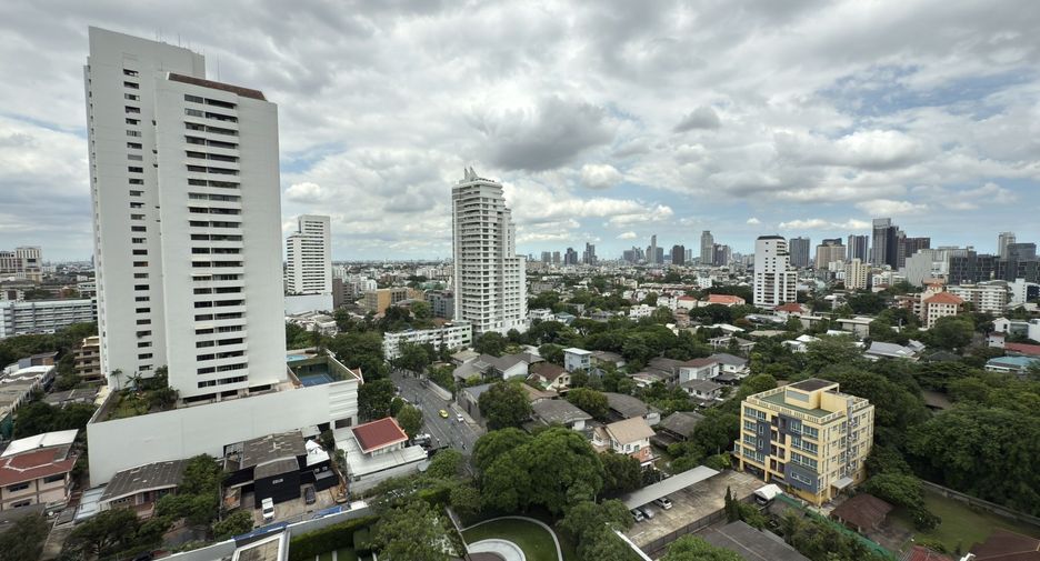 À vendre 2 chambres condo à Watthana, Bangkok
