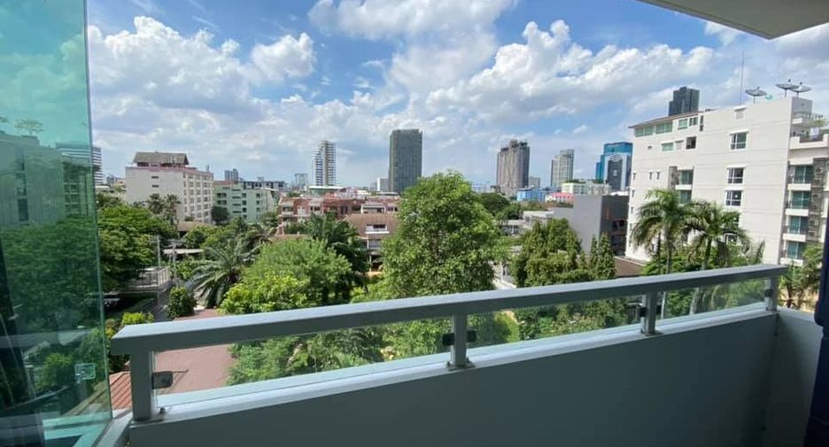 À vendre et à louer 2 chambres condo à Watthana, Bangkok