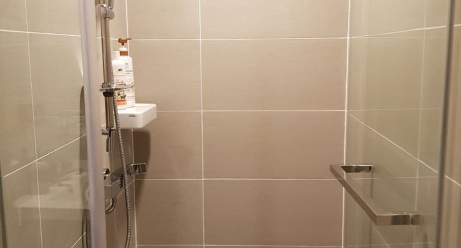 For sale 1 bed condo in Bang Na, Bangkok