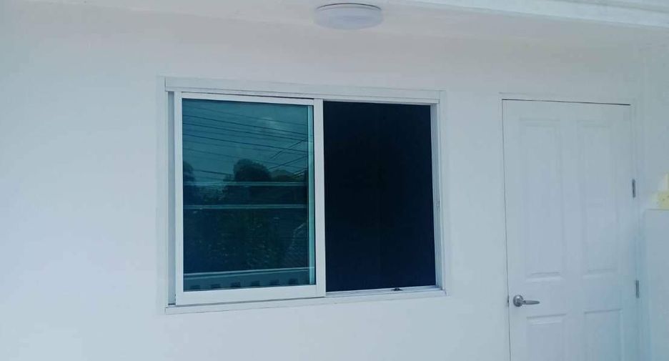 For sale 2 bedrooms townhouse in Mueang Lop Buri, Lopburi