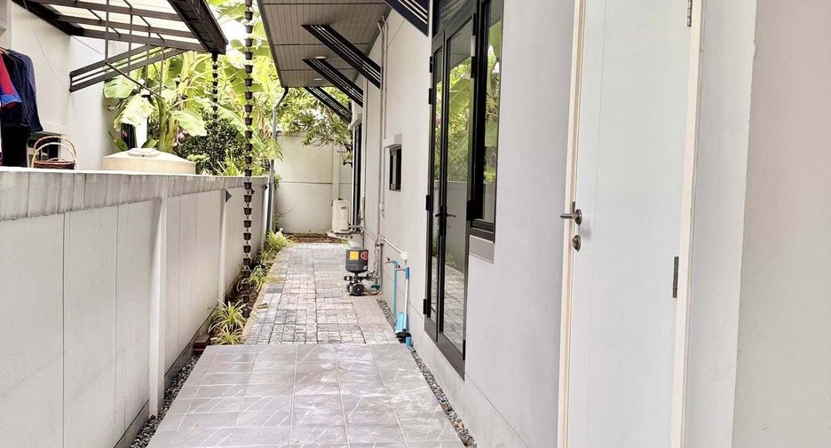 Haus zum Kauf mit 4 Zimmer in Bang Kruai, Nonthaburi