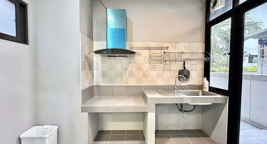 Haus zum Kauf mit 4 Zimmer in Bang Kruai, Nonthaburi
