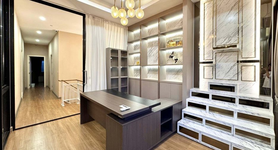 Haus zum Kauf mit 4 Zimmer in Bang Kruai, Nonthaburi