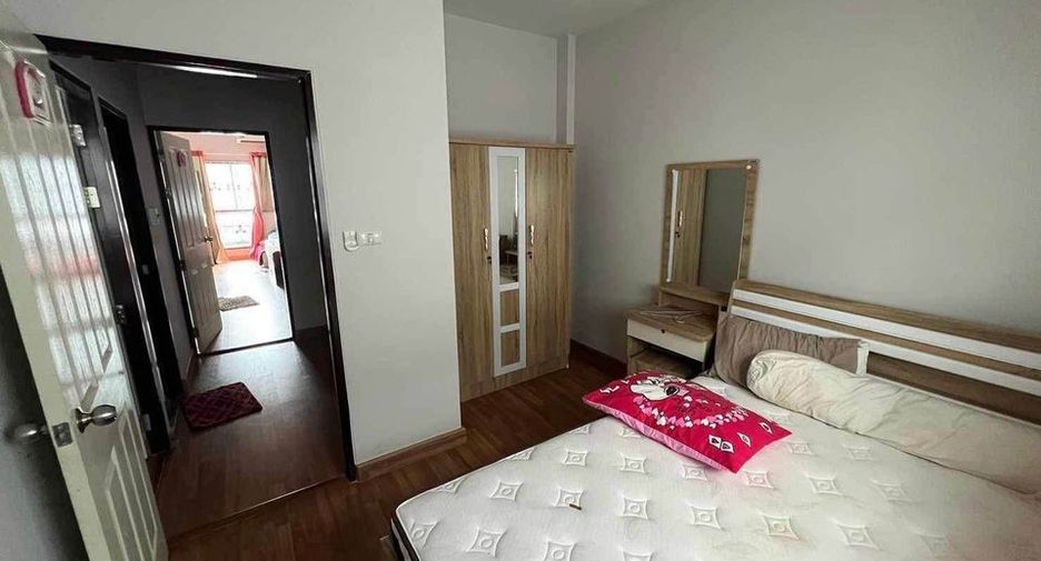 For sale 3 bedrooms townhouse in Mueang Chon Buri, Chonburi