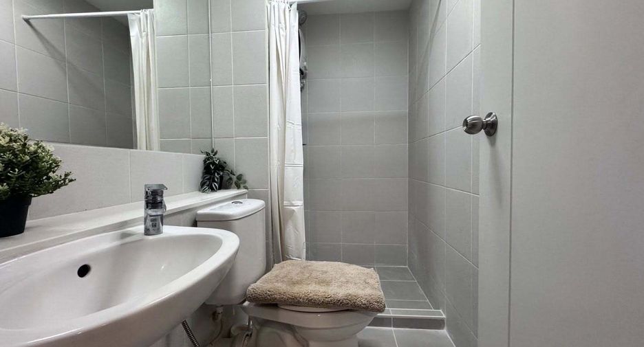 For sale 2 bedrooms condo in Phra Khanong, Bangkok