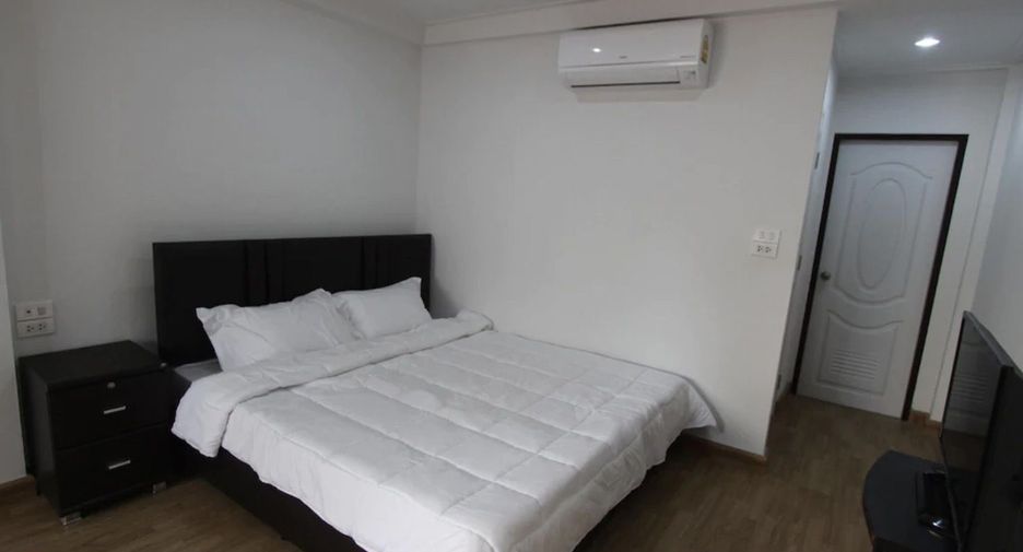 For sale 22 bedrooms apartment in Si Racha, Chonburi