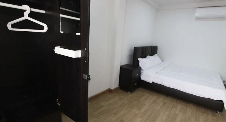 For sale 22 bedrooms apartment in Si Racha, Chonburi