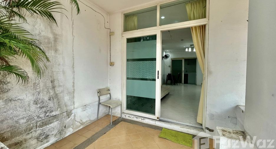 For sale 3 bedrooms townhouse in Lam Luk Ka, Pathum Thani