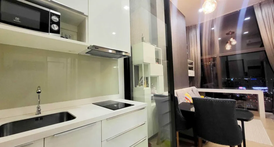 Wohnung zum Kauf und zur Miete mit 1 Zimmer in Ratchathewi, Bangkok