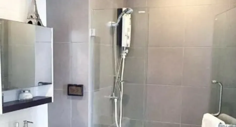 For sale 1 bed condo in Phra Khanong, Bangkok