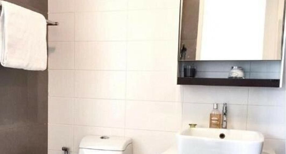 For sale 1 bed condo in Phra Khanong, Bangkok
