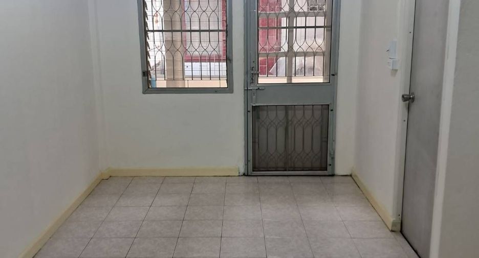Casa adosada en venta de 2 habitaciones en Bang Bua Thong, Nonthaburi