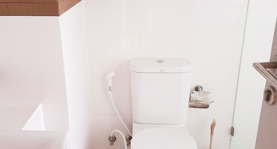 For rent 1 bed condo in Phra Khanong, Bangkok