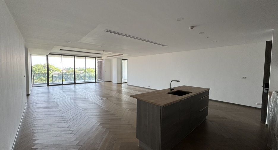 For sale 2 bedrooms condo in Watthana, Bangkok