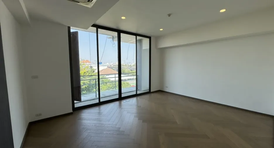 For sale 2 bedrooms condo in Watthana, Bangkok