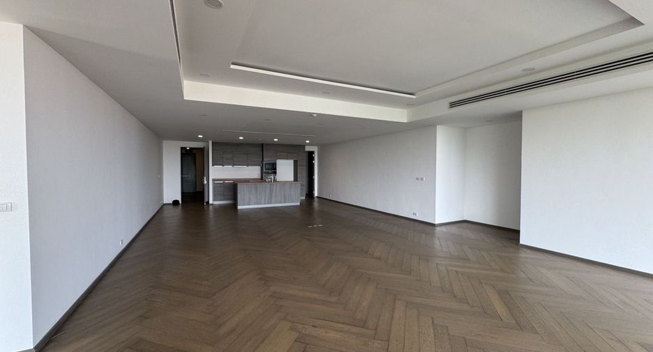 For sale 2 bedrooms condo in Watthana, Bangkok