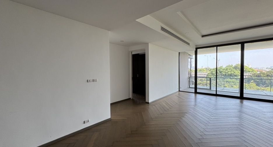 For sale 2 bedrooms condo in Watthana, Bangkok