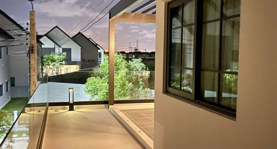 For sale and for rent 4 bedrooms house in Bang Phli, Samut Prakan