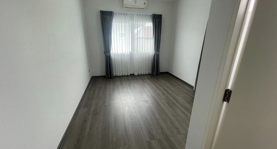 For sale and for rent 4 bedrooms house in Bang Bua Thong, Nonthaburi