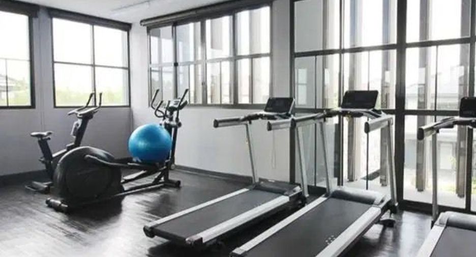 For sale 4 bedrooms house in Mueang Nonthaburi, Nonthaburi