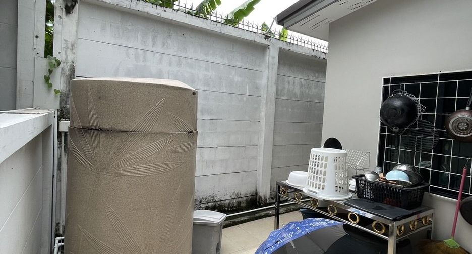 Haus zum Kauf mit 4 Zimmer in Mueang Nonthaburi, Nonthaburi