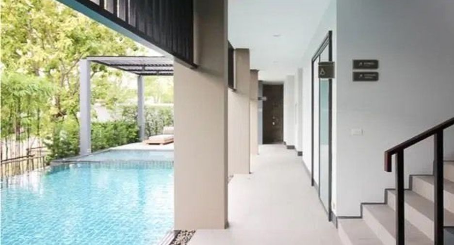 For sale 4 bedrooms house in Mueang Nonthaburi, Nonthaburi