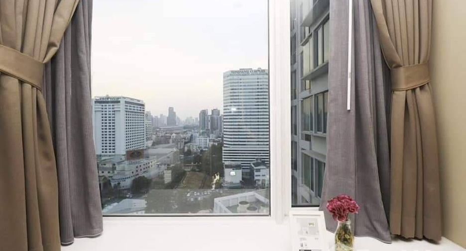 For sale 1 bed condo in Huai Khwang, Bangkok