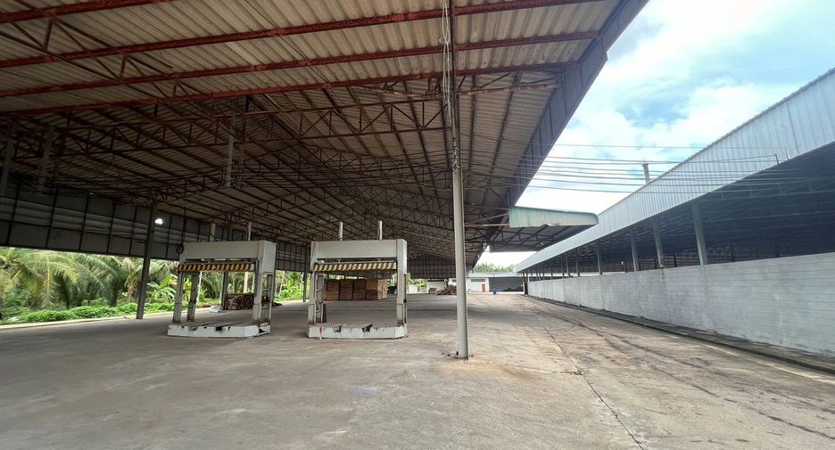 For rent studio house in Phunphin, Surat Thani