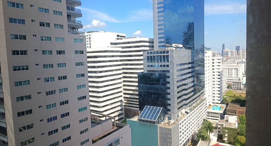 For rent 1 bed condo in Watthana, Bangkok
