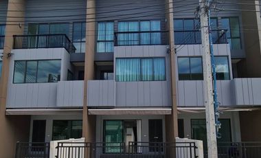 For rent 3 ベッドルーム townhouse in Bang Kruai, Nonthaburi
