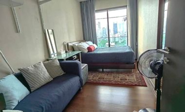 À vendre 2 chambres condo à Khlong Toei, Bangkok