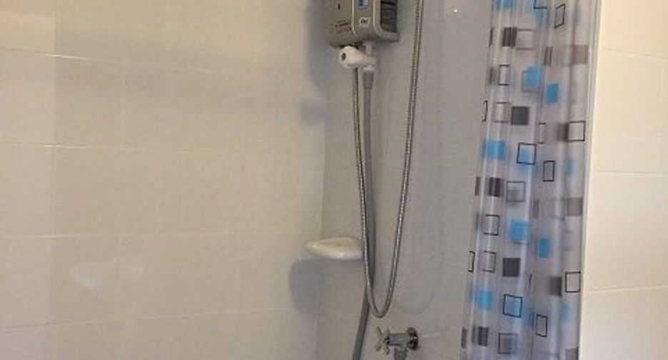 For rent studio condo in Khlong Luang, Pathum Thani