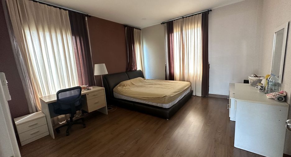 For sale 3 bedrooms house in Bang Bua Thong, Nonthaburi