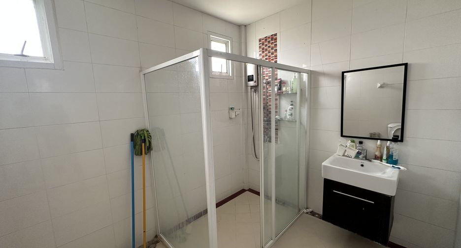 For sale 3 bedrooms house in Bang Bua Thong, Nonthaburi
