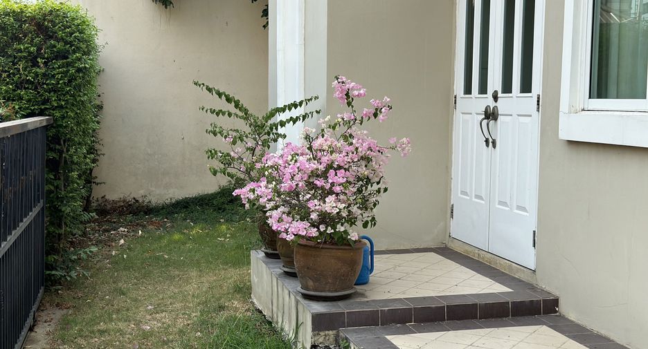 For sale 3 bedrooms house in Bang Bua Thong, Nonthaburi