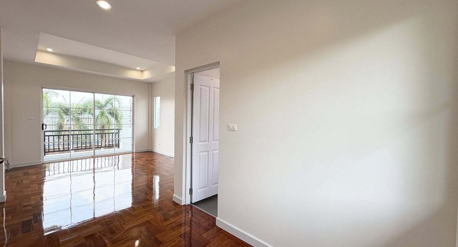 For sale 3 bedrooms house in Bang Kruai, Nonthaburi
