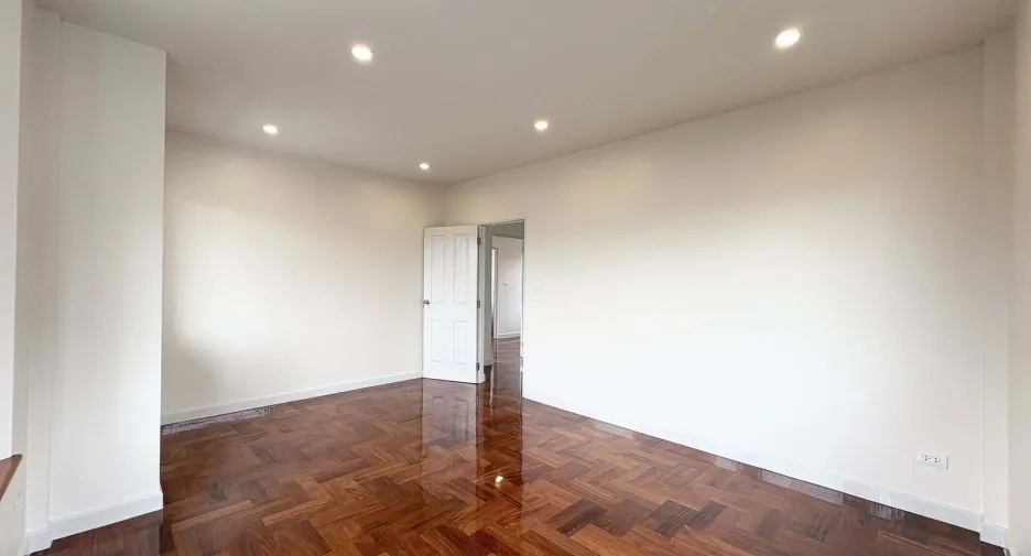 For sale 3 bedrooms house in Bang Kruai, Nonthaburi