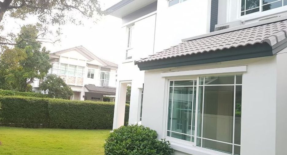 For sale 3 bedrooms house in Khan Na Yao, Bangkok
